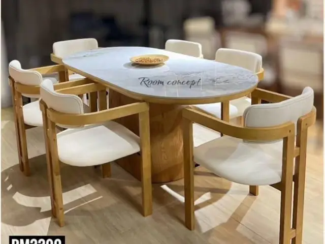 Room Concept Furnishing TikTok light wood dining set