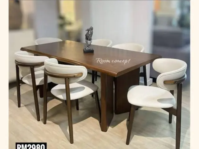 Room Concept Furnishing TikTok dark wood dining set