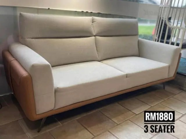 Room Concept Furnishing TikTok wooden arm three-seat sofa